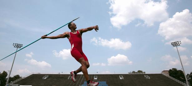 西亚卡姆巅峰对决，Rookie与40激战加拿大队分钟，问鼎冠军胜负难料！